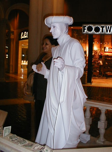 Right click on this image and select 'image properties' to change it.