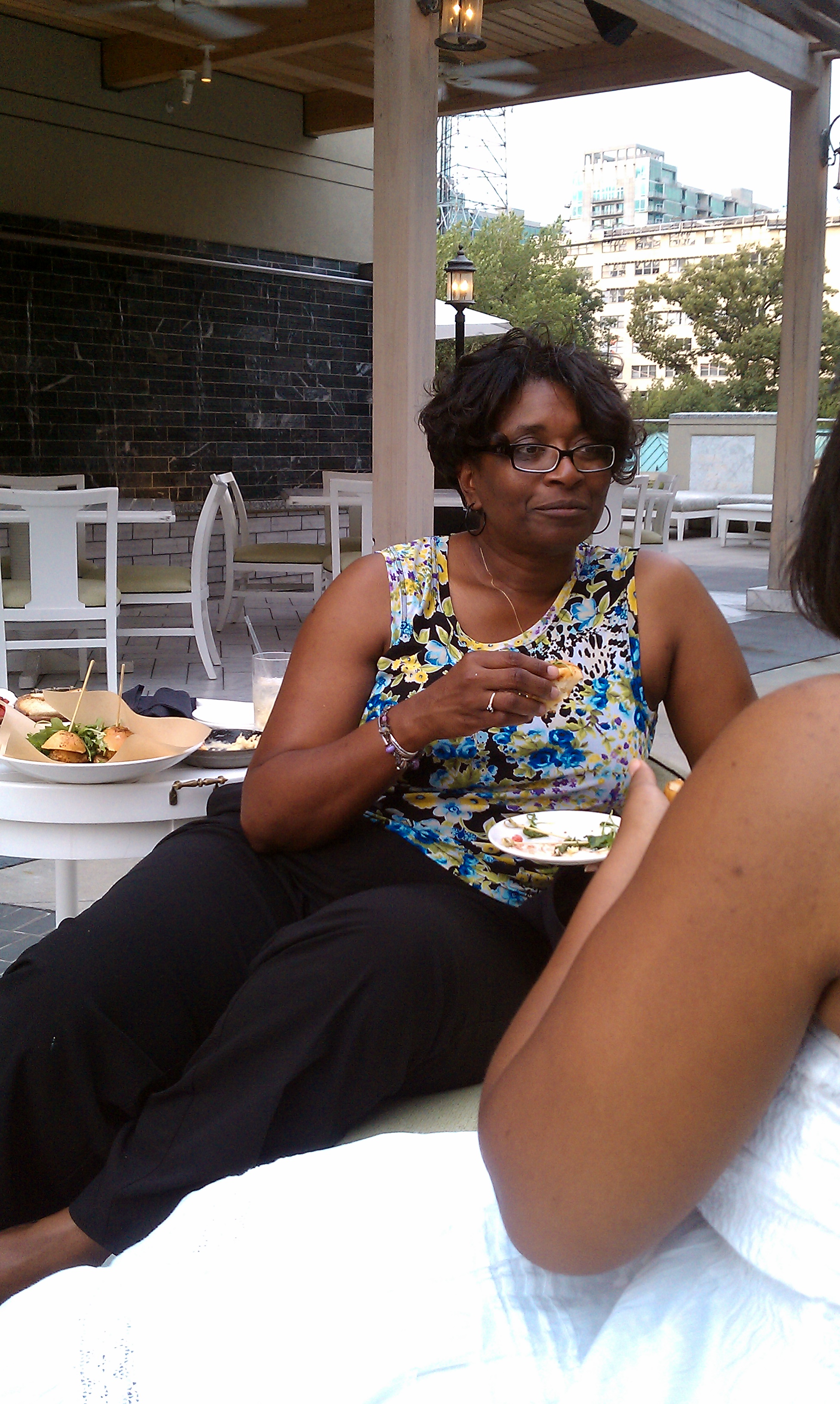 Right click on this image and select 'image properties' to change it.